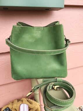 Succulent Portland Leather Good Leather Crossbody Bag with Adjustable Strap
